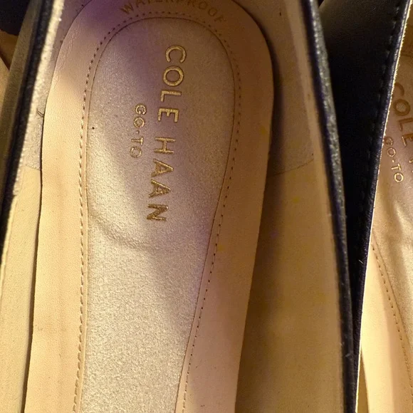 NIB Cole Haan Waterproof Black The Go-To Wedge Pumps size 8 - Picture 8 of 8